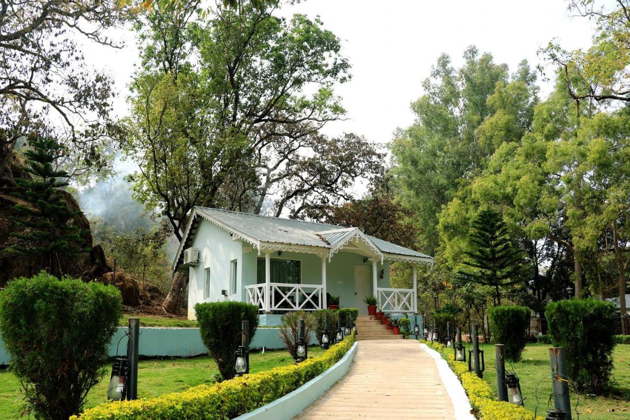 Greendale Resort Pachmarhī エクステリア 写真