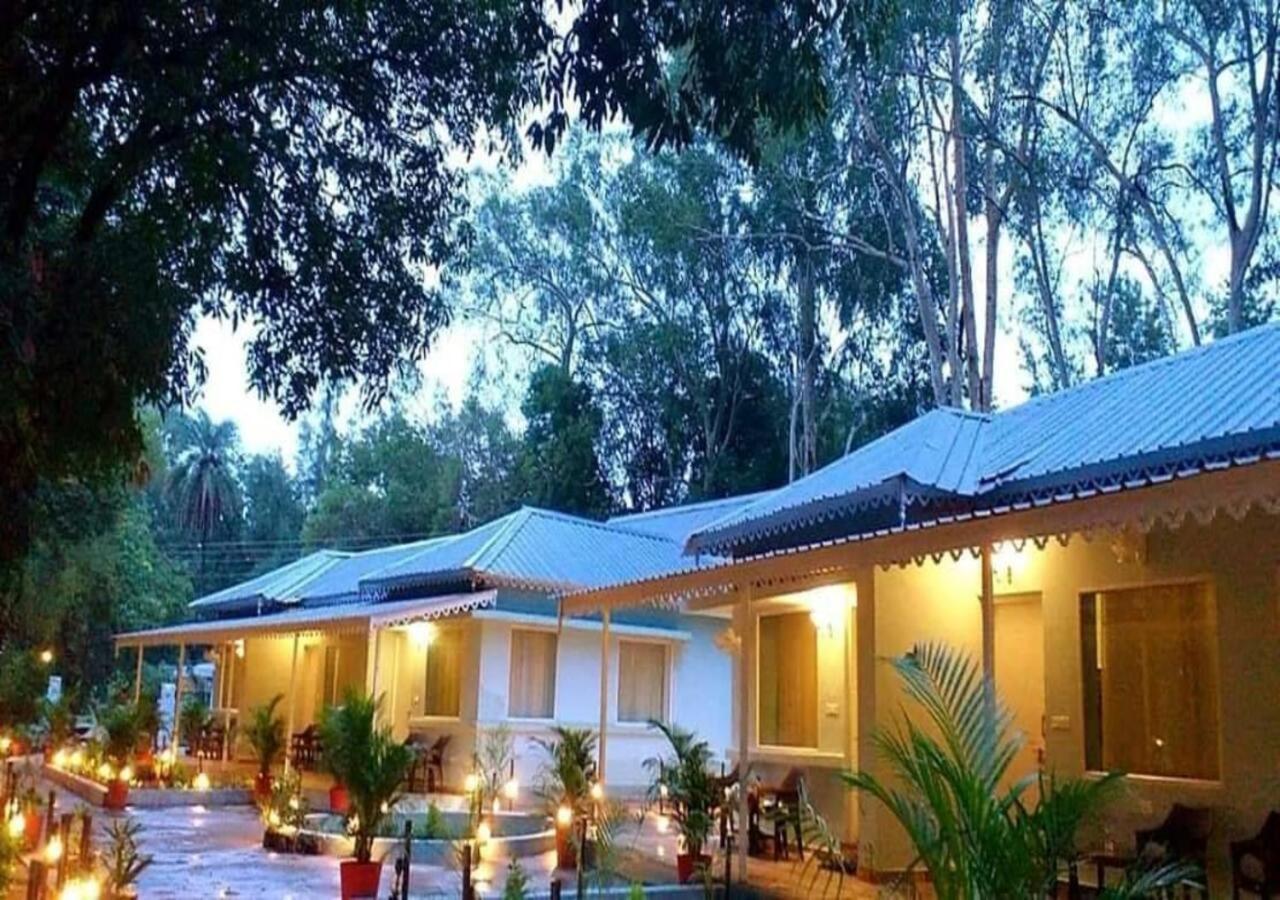 Greendale Resort Pachmarhī エクステリア 写真